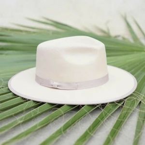 NWT Olive & Pique Astoria wool hat